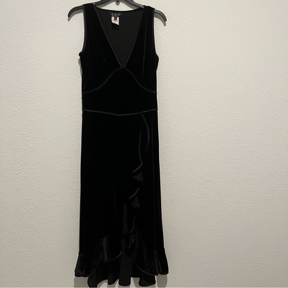 A.B.S. Allen Schwartz Women Black Velvet Sleeveless Ruffle Dress Size Medium